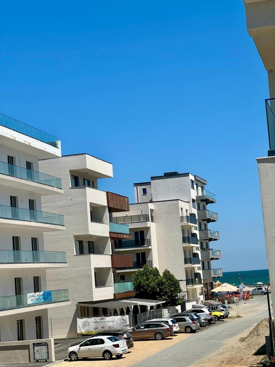 Navis Mamaia Nord Hotel Navodari Exterior photo